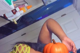 DEEPEST throat in the city dad... - Image 1