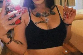 Thick N Juicy 💦☃ - 25 - Image 4