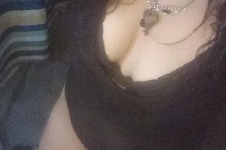 2 girlfreak off or a good time... - Image 4